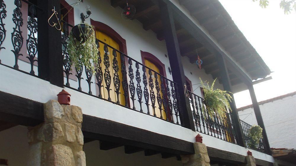 Pousada Solar Do Algarve Em Paraty Ha 5 Minutos Do Centro Historico Exteriör bild